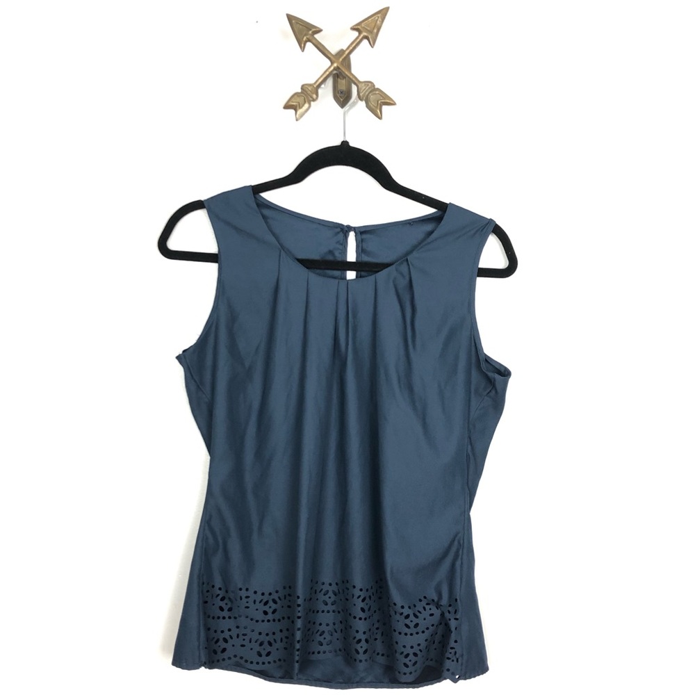 Women’s navy laser cut detail sleeveless blouse - Picture 1 of 3